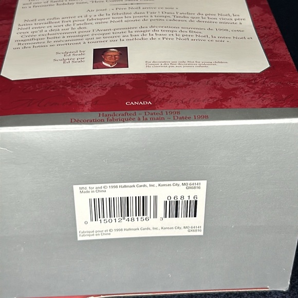 Hallmark “Santa’s Merry Workshop” Music Box with Movement 1998, Vintage - Picture 9 of 9